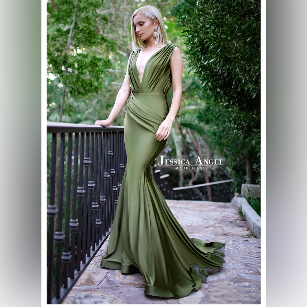 Jessica Angel Black dress